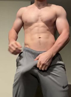Mike - Male escort in Kuwait Photo 5 of 5