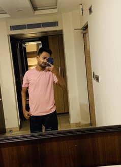 Mike1546 - Acompañantes masculino in Kolkata Photo 7 of 8