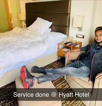 Mike1546 - Male escort in Kolkata Photo 7 of 7