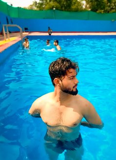 Mikee - Acompañantes masculino in Noida Photo 4 of 5