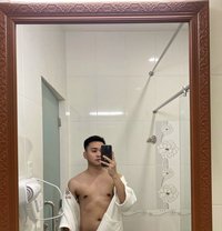 Mikee Pleasure - Male escort in Dubai
