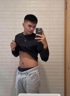 Mikel - Male escort in Manila Photo 2 of 2