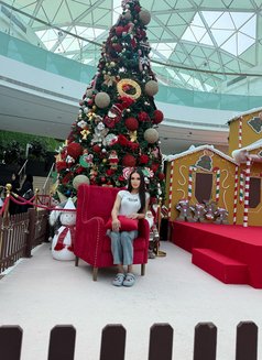 Mikel in Khalifa City A - masseuse in Abu Dhabi Photo 8 of 10