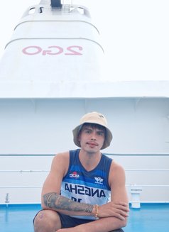 Mikevon - Male escort in Cebu City Photo 7 of 8
