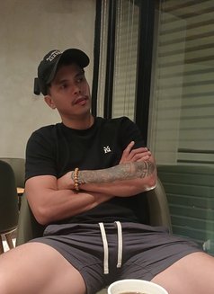 Mikevon - Male escort in Cebu City Photo 8 of 8