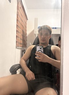 Mikey - Male escort in Manila Photo 1 of 1
