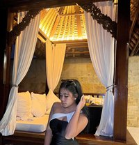 Mikhayla - puta in Bali