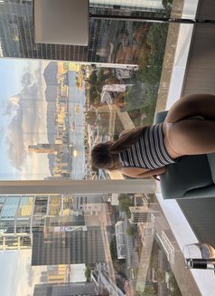 Miki - puta in Hong Kong Photo 7 of 7