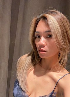 Miki - escort in Hong Kong Photo 7 of 12