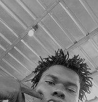 Miki Sanchez - Intérprete masculino de adultos in Benin City