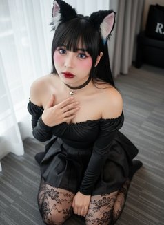 Miki - escort in Bangkok Photo 5 of 11