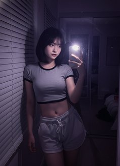 Miki - escort in Bangkok Photo 7 of 11