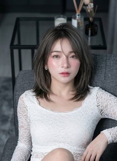 Miki - escort in Bangkok Photo 6 of 7