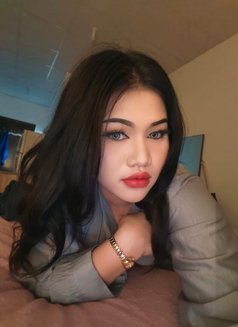 Miki - escort agency in Doha Photo 4 of 4