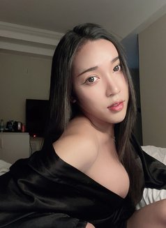 Miki - puta in Macao Photo 1 of 6