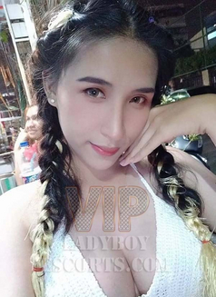 Miki - Transsexual escort in Bangkok Photo 6 of 6
