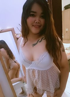 Mikky - escort in Muscat Photo 10 of 13