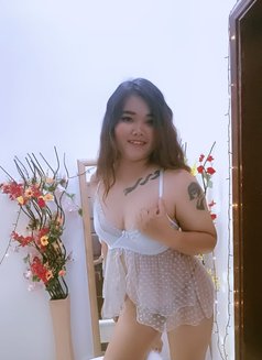 Mikky - escort in Muscat Photo 11 of 13