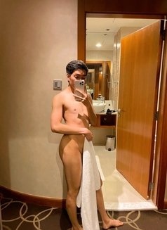 Mikosannnn - Male escort in Doha Photo 7 of 8