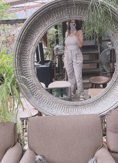 Mila - puta in Dubai Photo 8 of 8