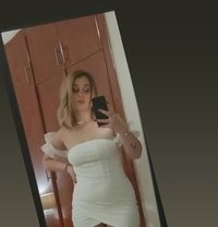 3some service in JBR ... independent - escort in Dubai Photo 1 of 5