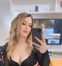 3some service in JBR ... independent - puta in Dubai Photo 3 of 5
