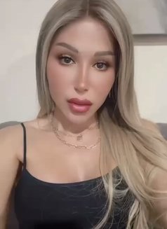 Mila - Transsexual escort in Cairo Photo 1 of 10