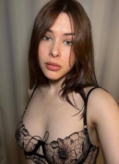 Mila - escort in Dubai Photo 1 of 4