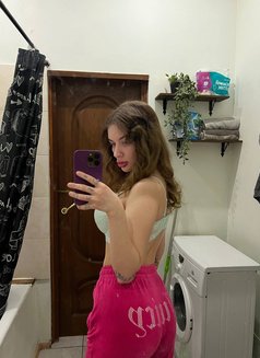 Mila - escort in Dubai Photo 4 of 7