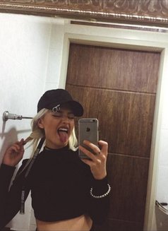 Mila - escort in Manila Photo 6 of 7