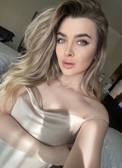MILA the Most Sensual Tantric Massage - Masajista in Dubai Photo 9 of 10
