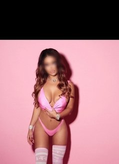 Mila Vip - escort in London Photo 5 of 6