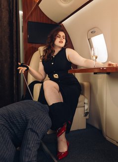 Milady Vogel - Dominadora in Dubai Photo 1 of 14