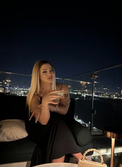 Milai - Transsexual escort in İstanbul Photo 2 of 12