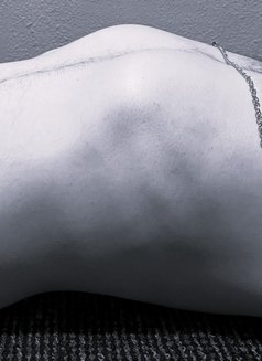 Milan - Acompañantes masculino in Tilburg Photo 9 of 14