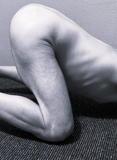 Milan - Acompañantes masculino in Tilburg Photo 7 of 14