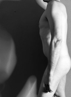 Milan - Acompañantes masculino in Tilburg Photo 14 of 14