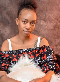 Milan - escort in Nairobi Photo 2 of 4