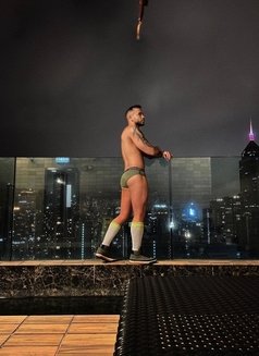 Milan Xl - Male escort in Hong Kong Photo 2 of 6