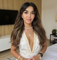 Milana - puta in Singapore