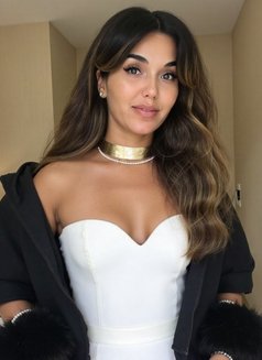 Milana - puta in Dubai Photo 2 of 6