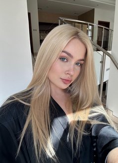 Milana blonde - escort in Dubai Photo 6 of 6