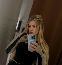 Milana - escort in Paris