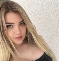 Milana - escort in Paris