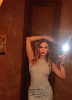 Milana - escort in Al Manama Photo 14 of 21