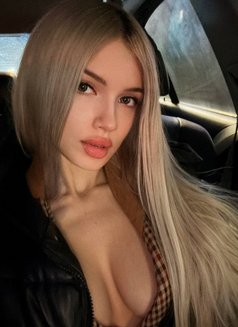 Milana - escort in Dubai Photo 6 of 10