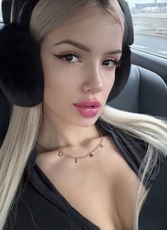 Milana - escort in Dubai Photo 7 of 10