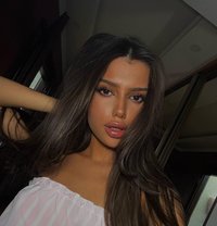 Milana - puta in Dubai