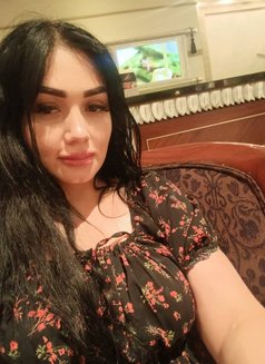 Milana - escort in Mumbai Photo 2 of 7