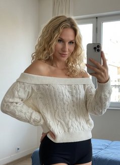 Milana Russian Model - puta in Phuket Photo 8 of 9